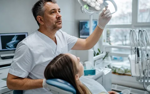 Gabinet stomatologiczny przy pracy